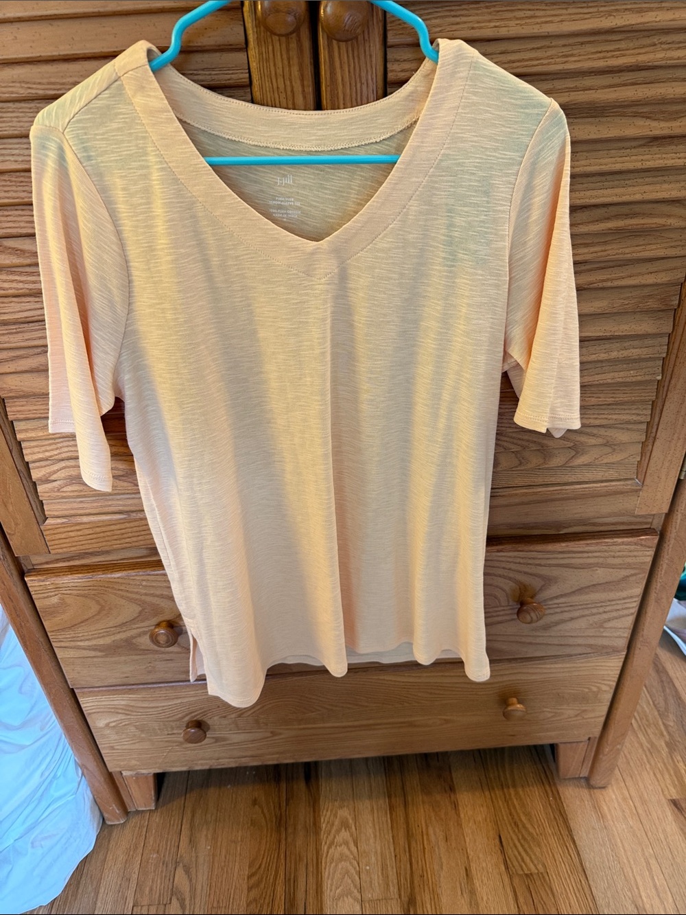 NWT 🌸 J. Jill Peach V-Neck Short Sleeve Tee size Medium
